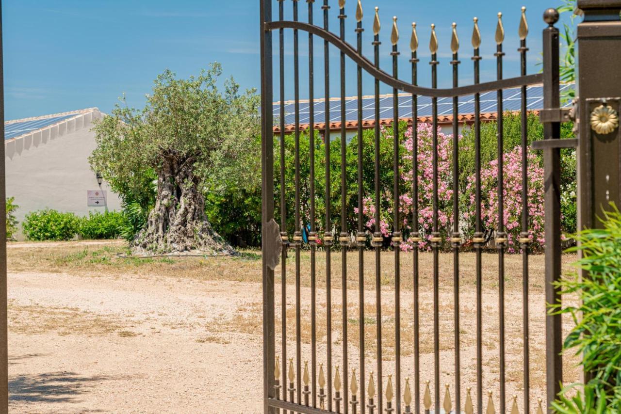 גולפו אראנצ'י Borgo Alba Barona Turismo Rurale מראה חיצוני תמונה