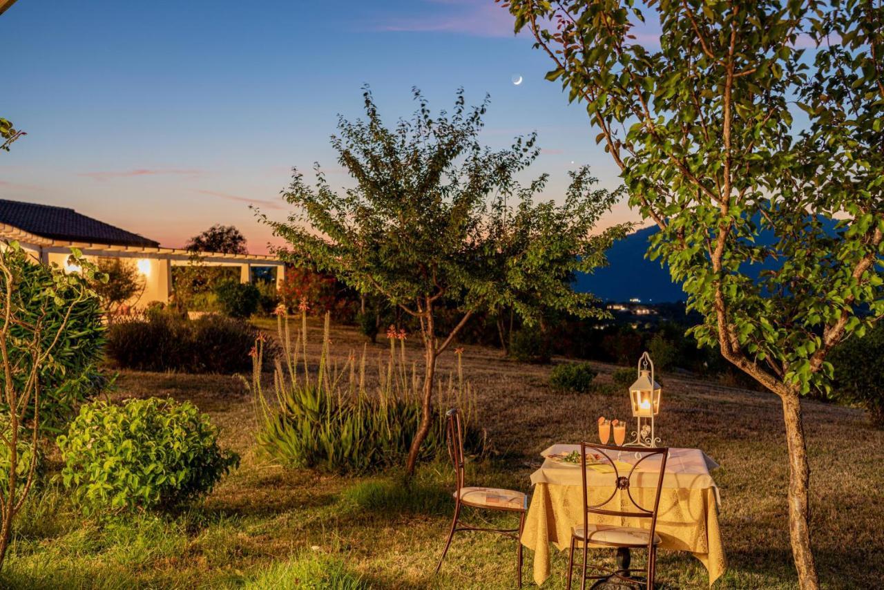 גולפו אראנצ'י Borgo Alba Barona Turismo Rurale מראה חיצוני תמונה